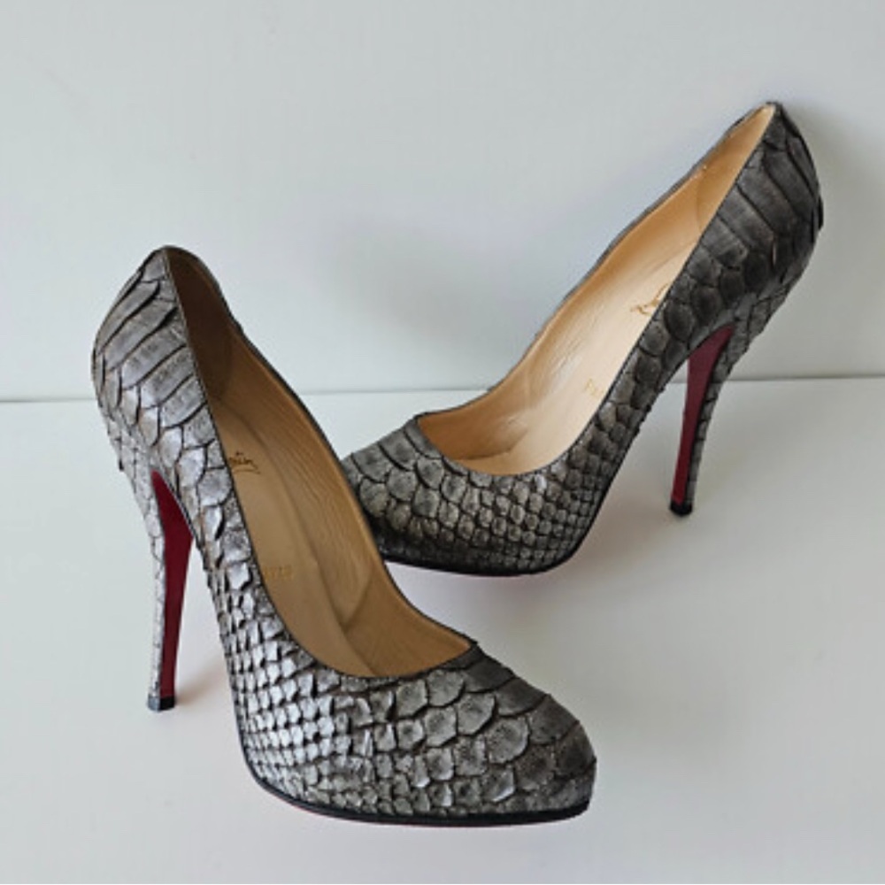 Christian Louboutin Feticha 120
Bronze Python Pumps Heels 38.5
Bianca Declic